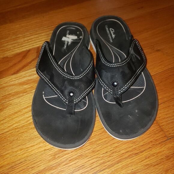 Clarks Cloudsteppers Black flip flop Sandals - Picture 2 of 6